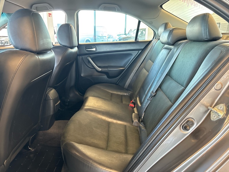 Honda Accord vaihtoauto