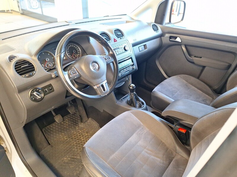 Volkswagen Caddy Maxi vaihtoauto