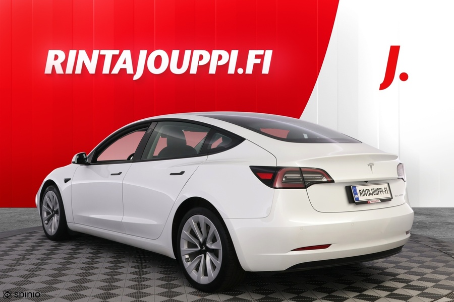 Tesla Model 3 vaihtoauto