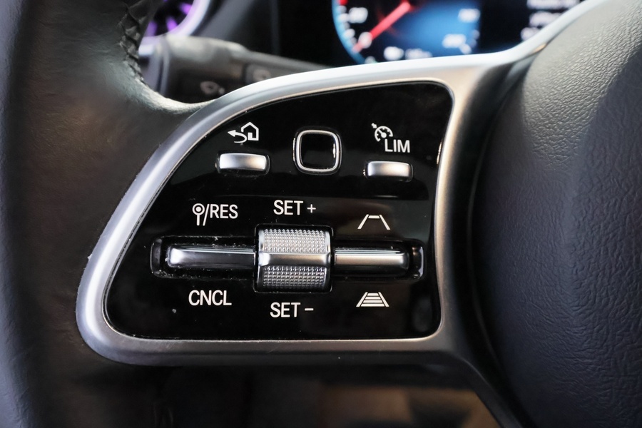 Mercedes-Benz EQA vaihtoauto