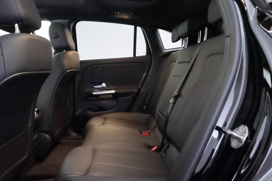 Mercedes-Benz EQA vaihtoauto