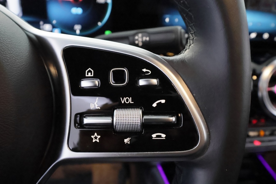 Mercedes-Benz EQA vaihtoauto