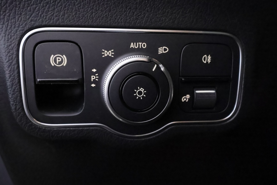 Mercedes-Benz EQA vaihtoauto