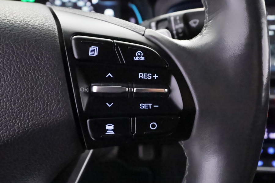 Hyundai IONIQ plug-in vaihtoauto