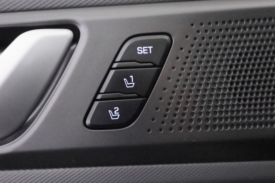 Hyundai IONIQ plug-in vaihtoauto