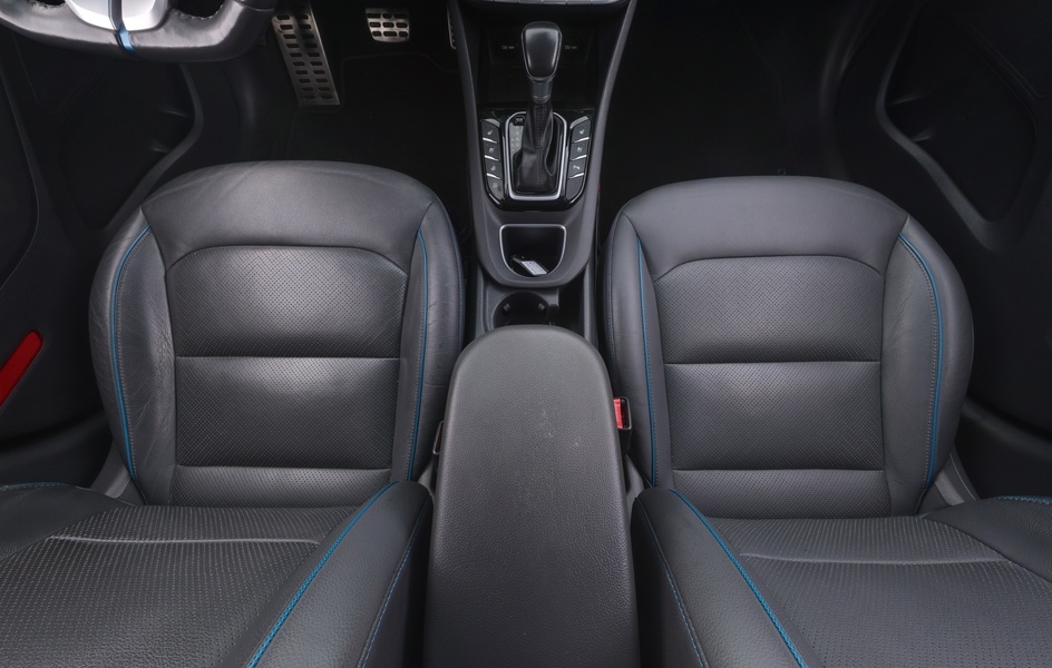 Hyundai IONIQ plug-in vaihtoauto