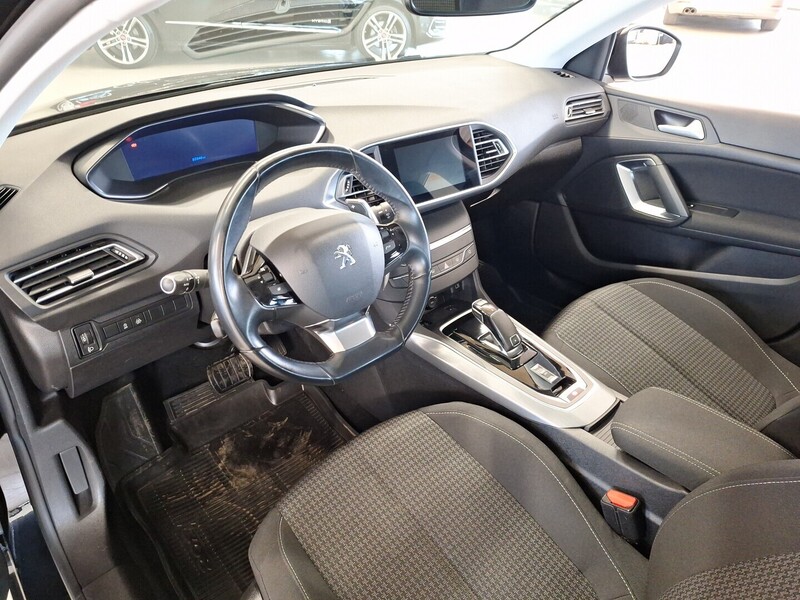 Peugeot 308 vaihtoauto