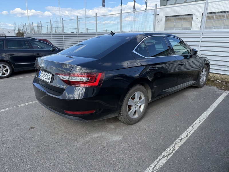 Skoda Superb vaihtoauto