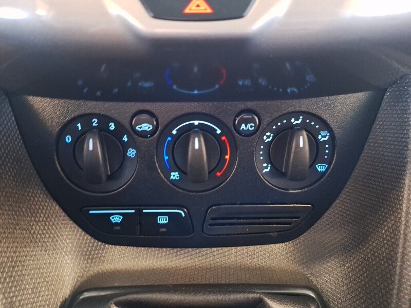 Ford Transit Connect vaihtoauto