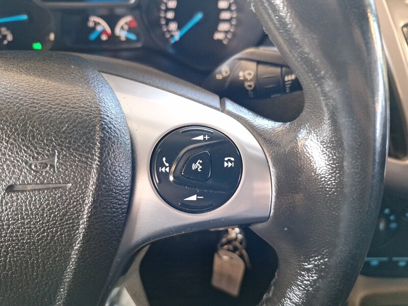 Ford Transit Connect vaihtoauto