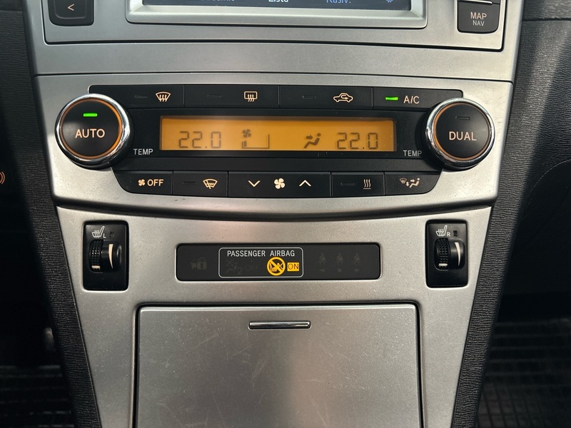 Toyota Avensis vaihtoauto