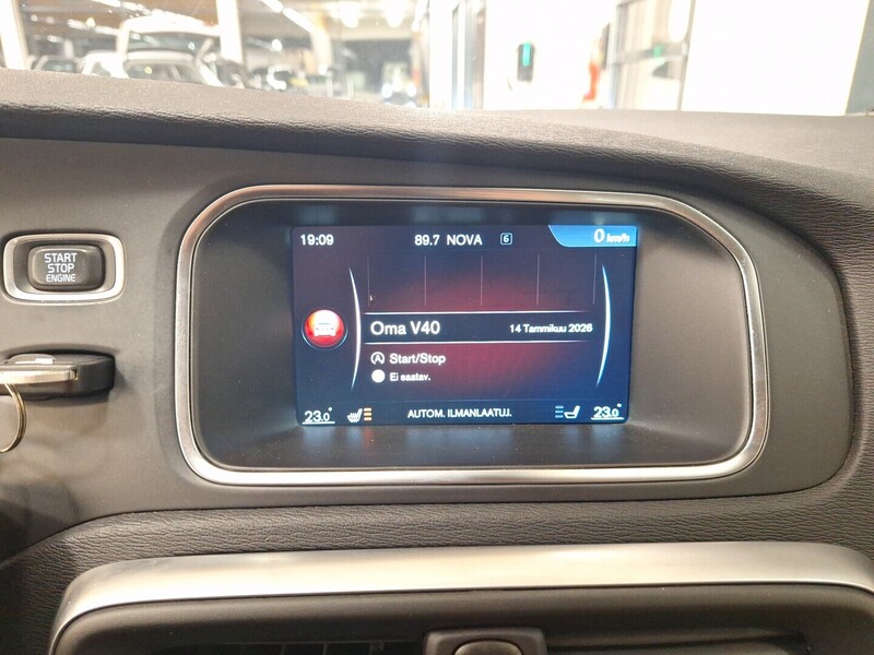 Volvo V40 Cross Country vaihtoauto