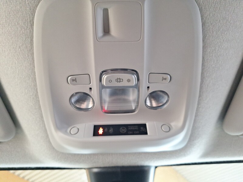 Opel Vivaro vaihtoauto