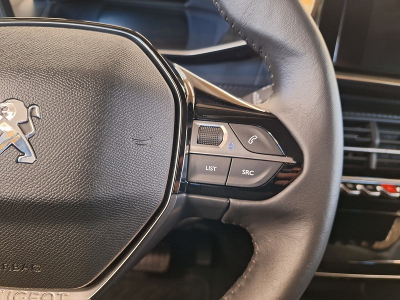 Peugeot e-208 vaihtoauto