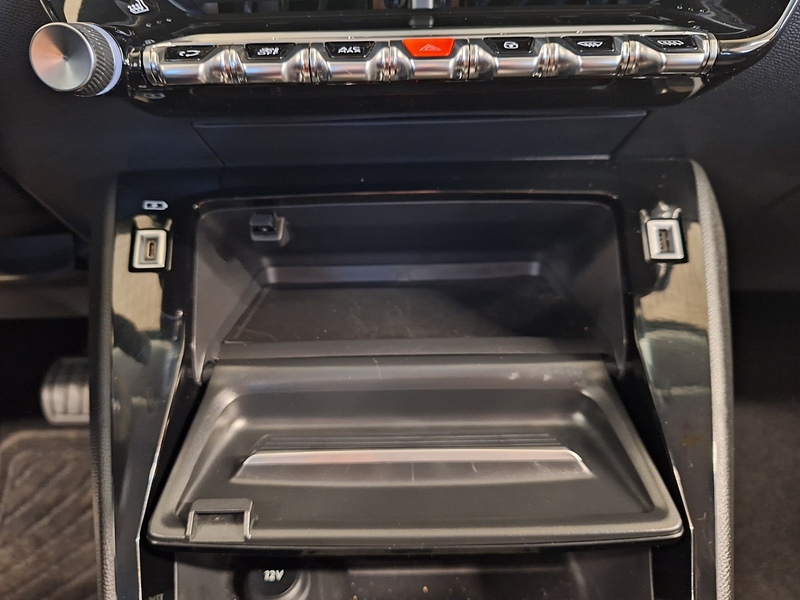 Peugeot e-208 vaihtoauto