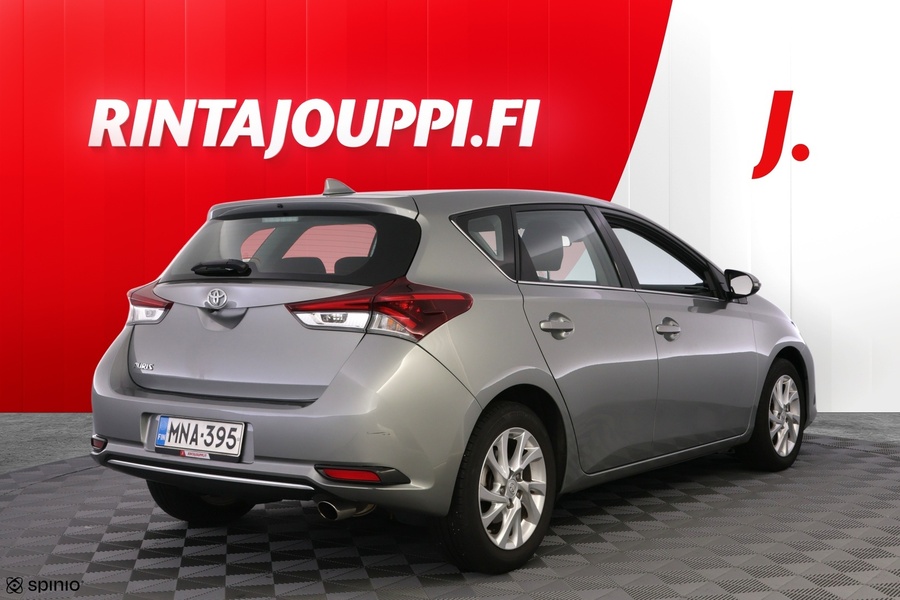 Toyota Auris vaihtoauto