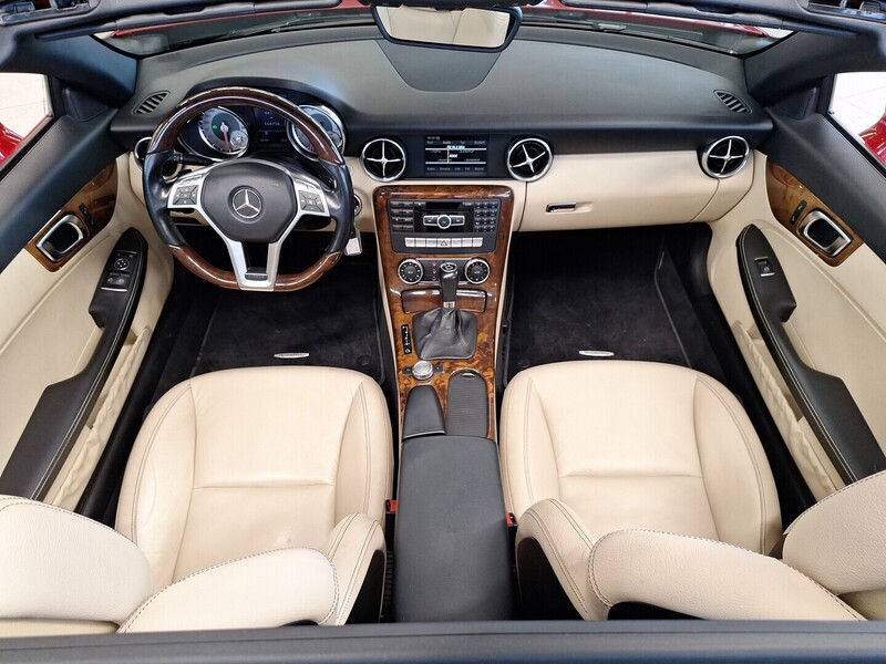 Mercedes-Benz SLK vaihtoauto