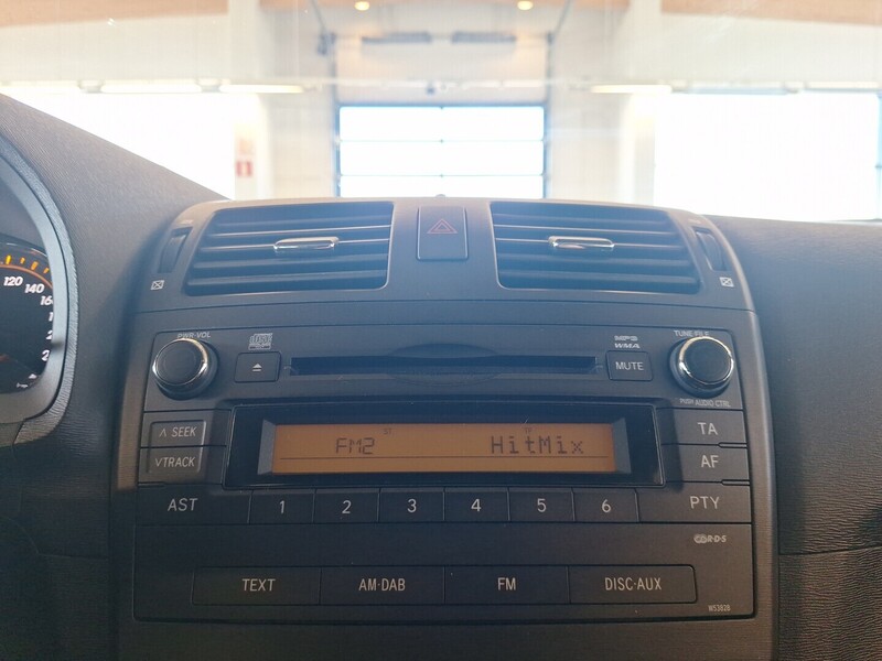 Toyota Avensis vaihtoauto