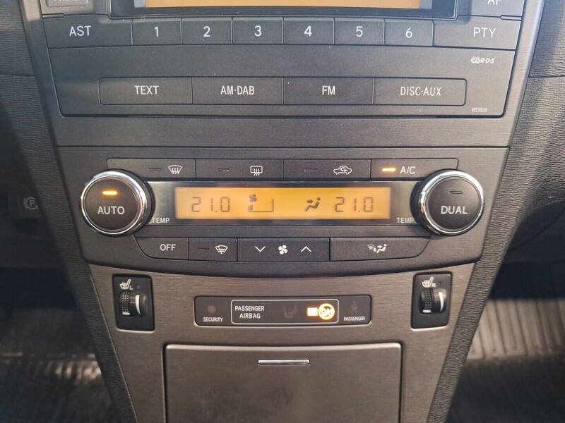 Toyota Avensis vaihtoauto