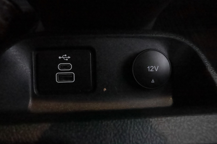 Ford Transit Connect vaihtoauto