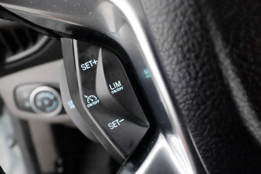 Ford Transit Connect vaihtoauto