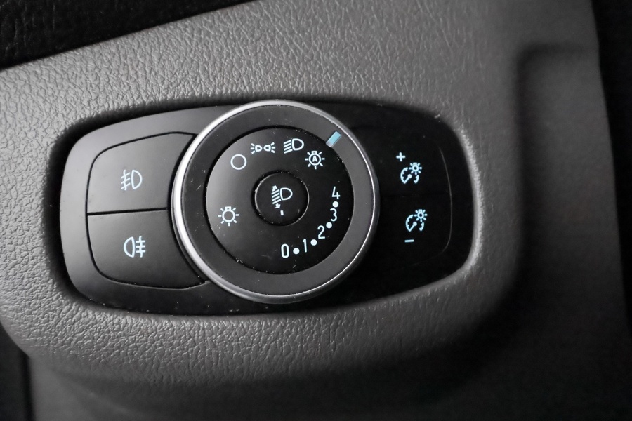 Ford Transit Connect vaihtoauto