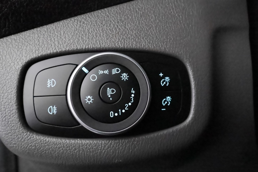 Ford Transit Connect vaihtoauto