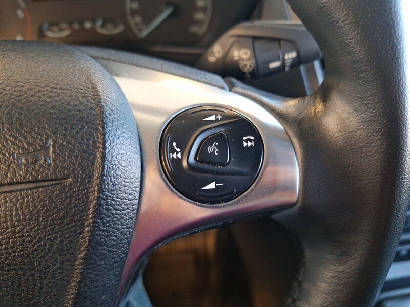 Ford Transit Connect vaihtoauto