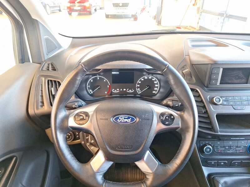 Ford Transit Connect vaihtoauto