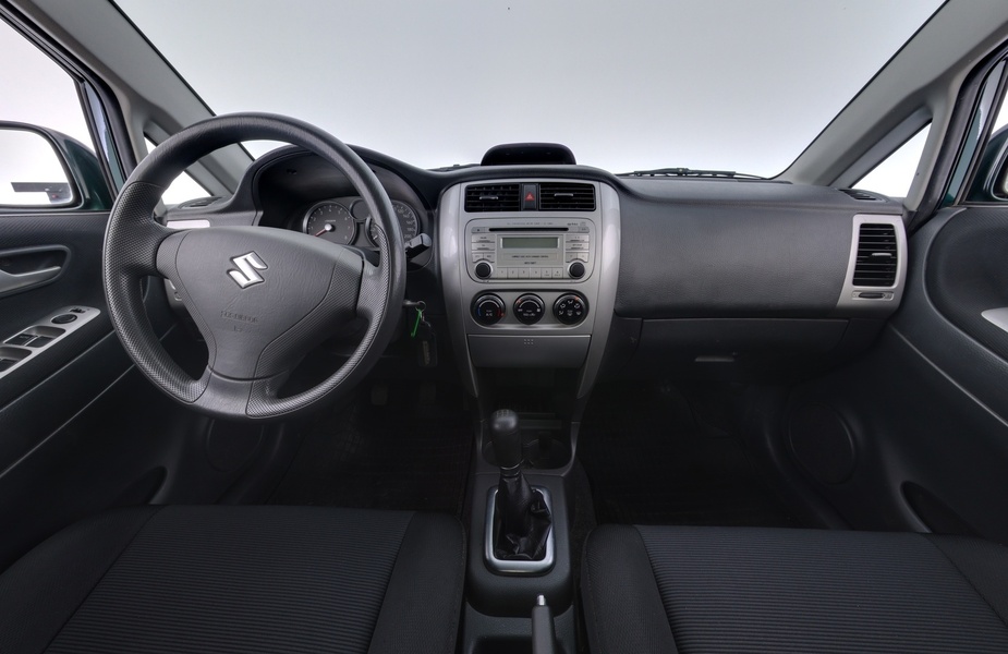 Suzuki Liana vaihtoauto