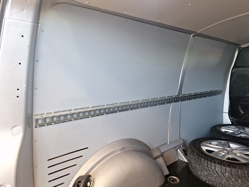 Volkswagen Transporter vaihtoauto