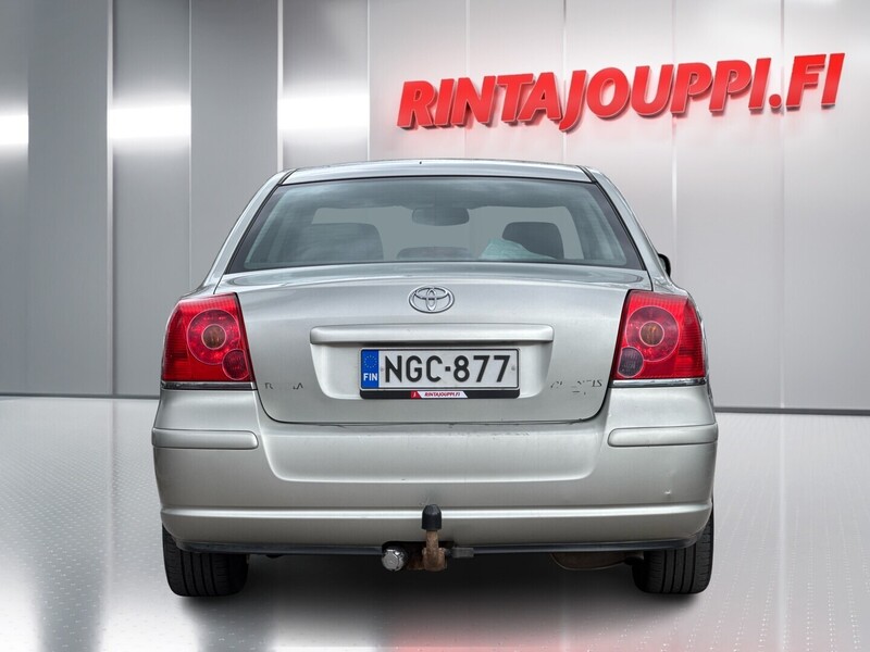 Toyota Avensis vaihtoauto