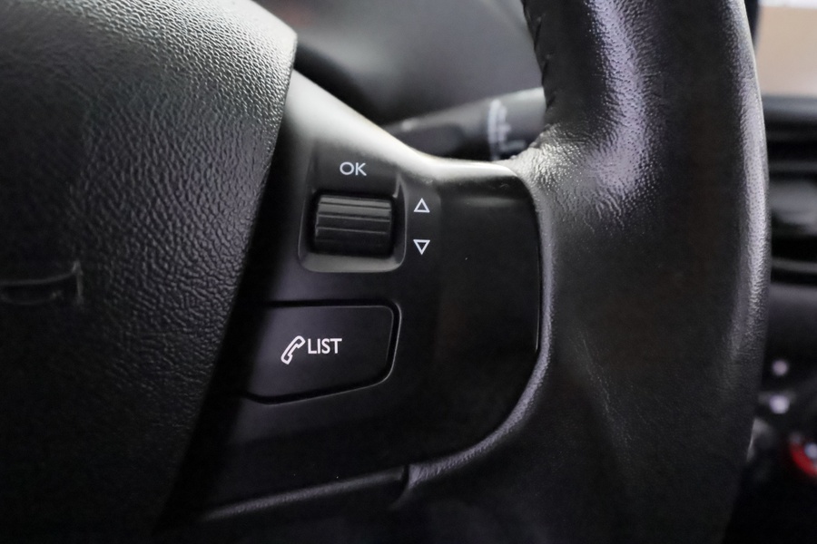 Peugeot 208 vaihtoauto