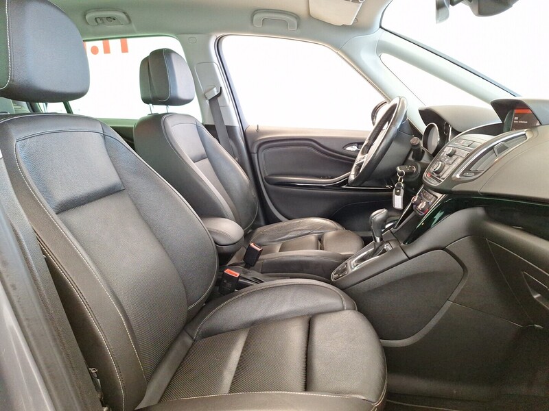 Opel Zafira Tourer vaihtoauto