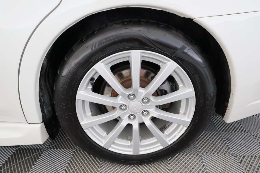 Subaru Legacy vaihtoauto