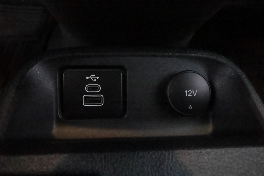 Ford Transit Connect vaihtoauto