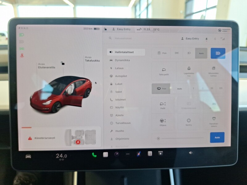 Tesla Model 3 vaihtoauto