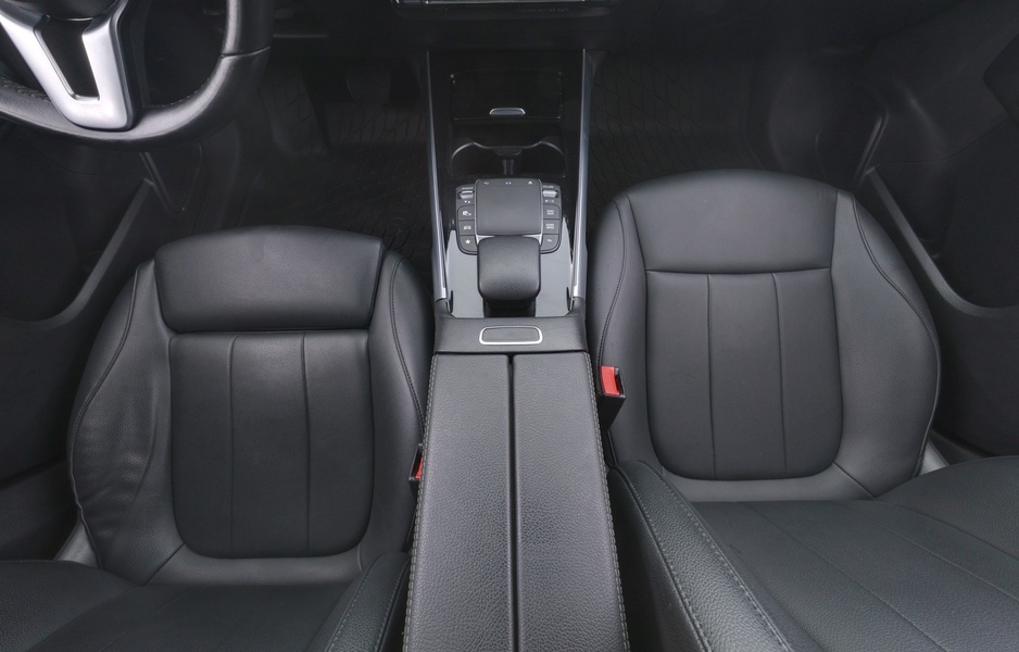 Mercedes-Benz EQB vaihtoauto