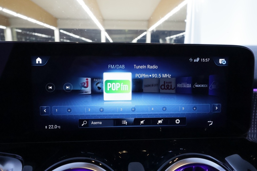 Mercedes-Benz EQB vaihtoauto