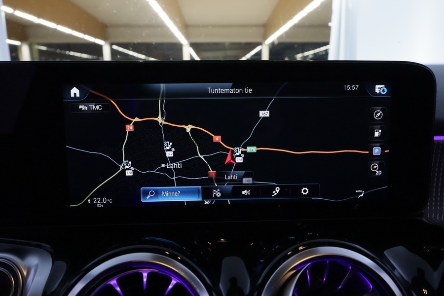 Mercedes-Benz EQB vaihtoauto