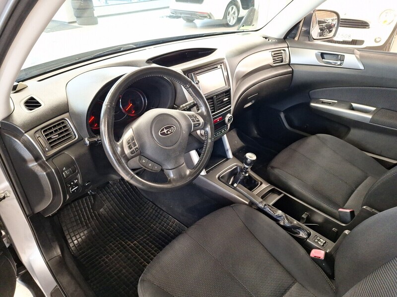 Subaru Forester vaihtoauto