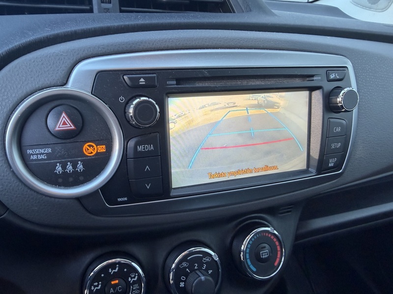 Toyota Yaris vaihtoauto