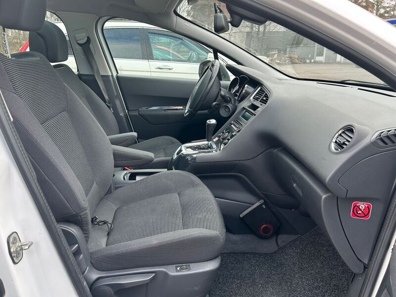 Peugeot 5008 vaihtoauto