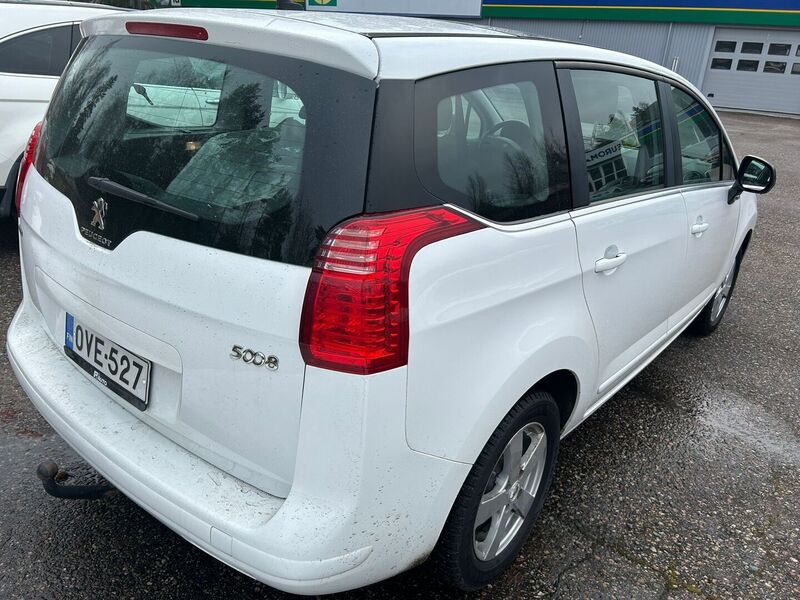 Peugeot 5008 vaihtoauto