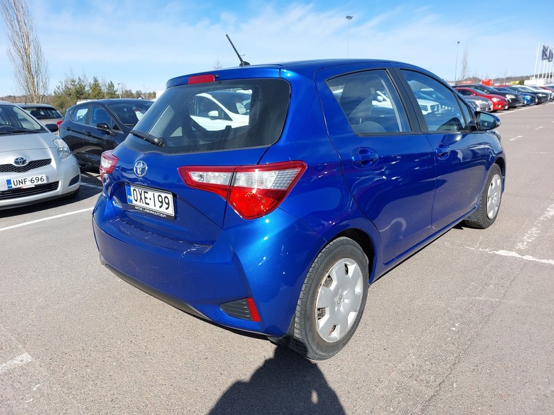 Toyota Yaris vaihtoauto