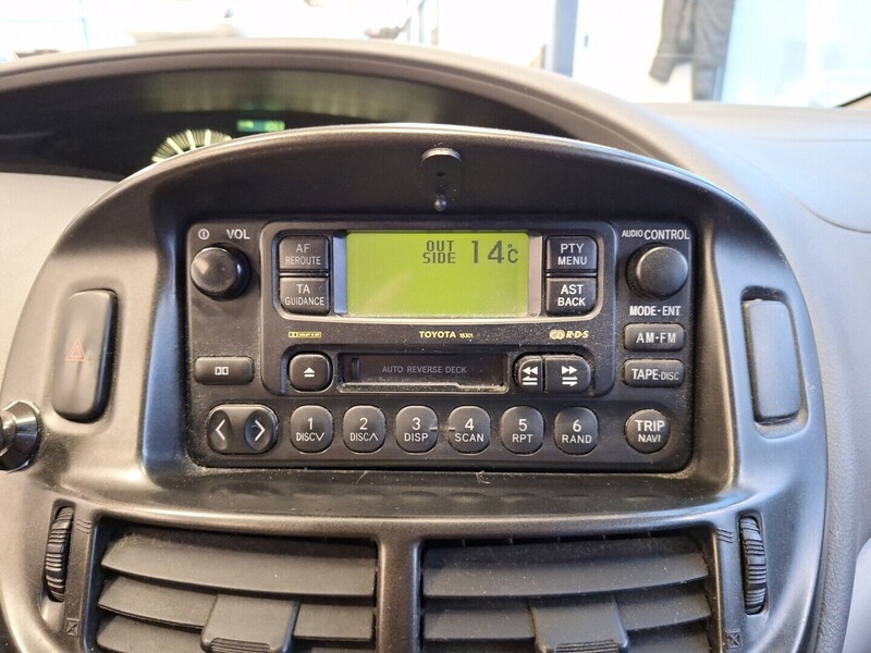 Toyota Previa vaihtoauto