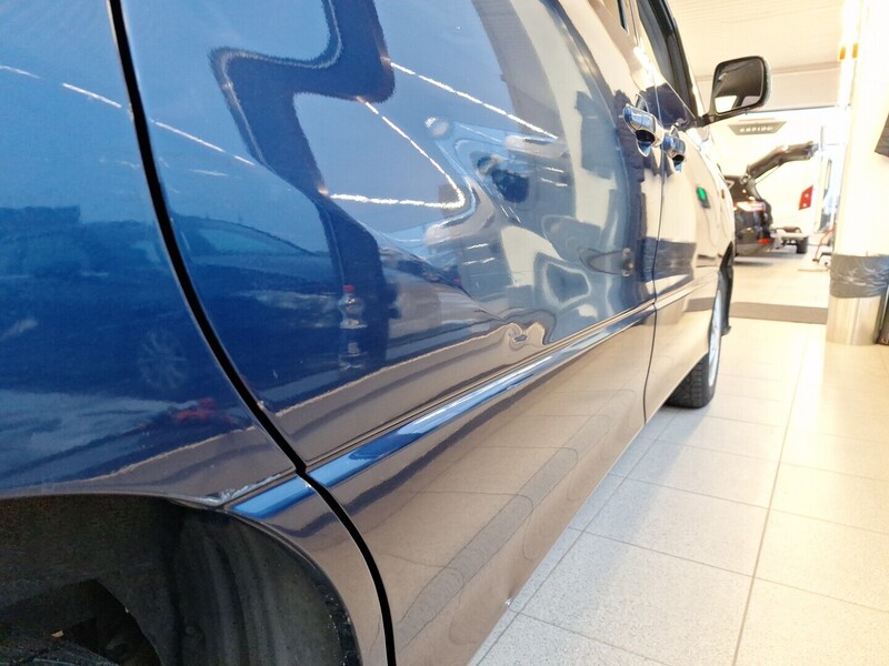 Toyota Previa vaihtoauto