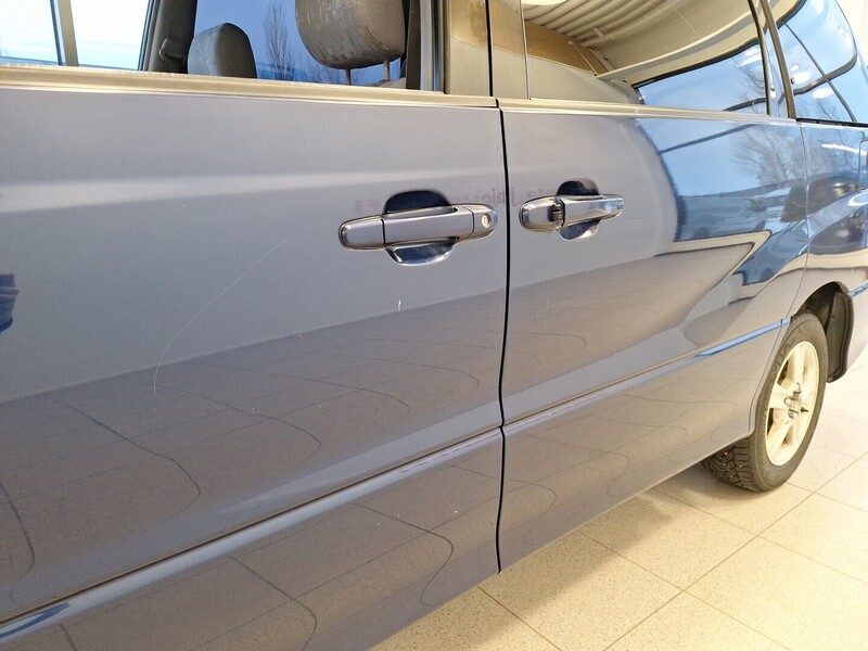 Toyota Previa vaihtoauto