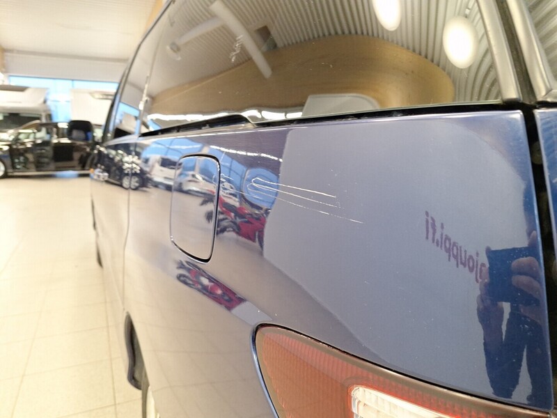 Toyota Previa vaihtoauto