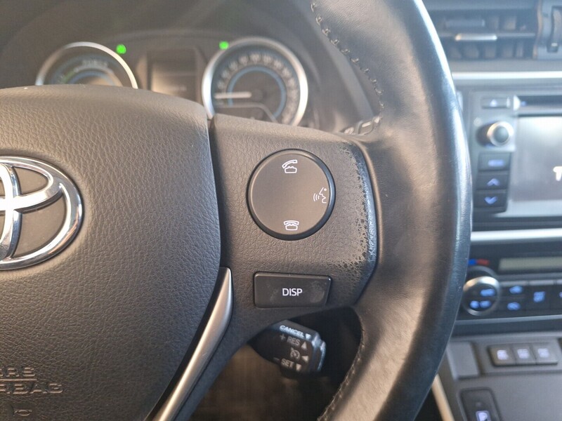 Toyota Auris vaihtoauto